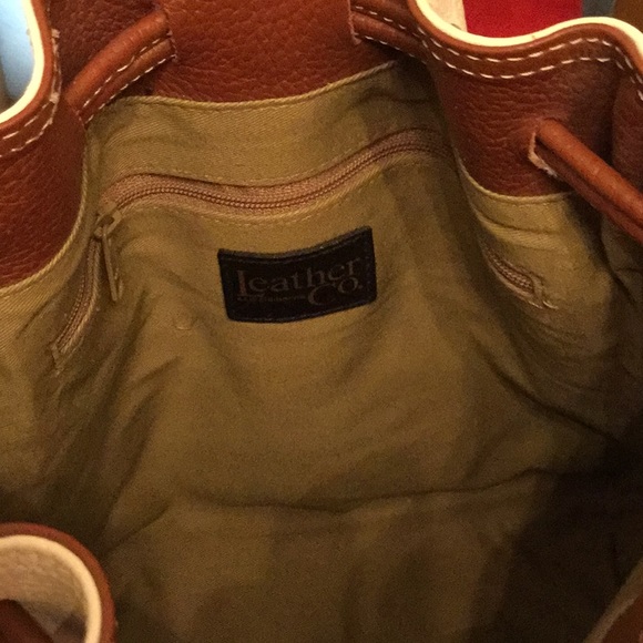 Liz Claiborne Spectator Bucket Purse - Picture 5 of 6